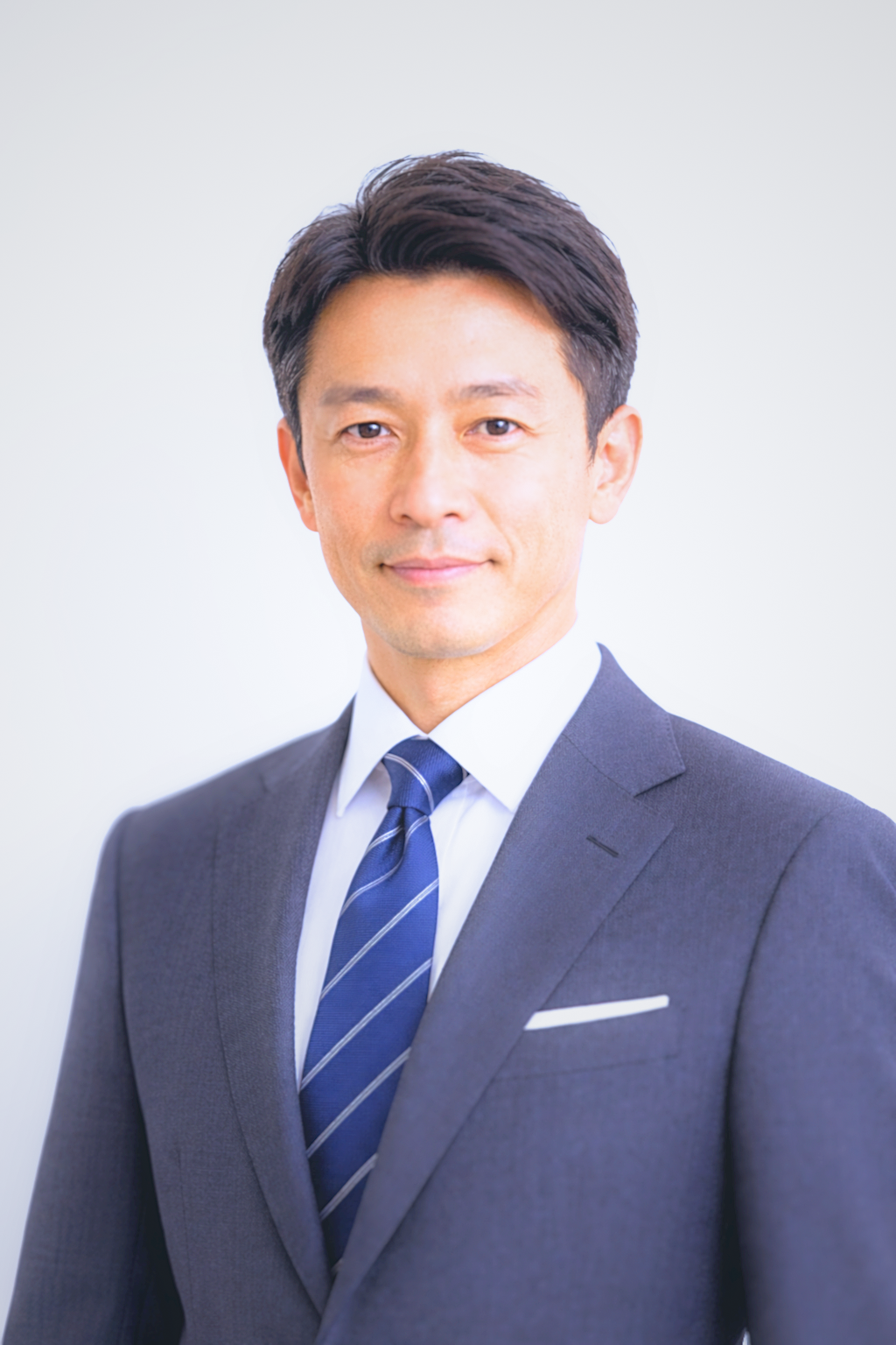 代表：黒峰実